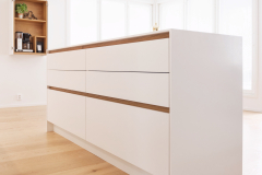 Hi-Macs saareke tammisella profiilijärjestelmällä