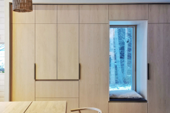 Eurovaahterakaluste ikkunasyvennyksellä