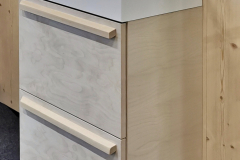 Koivuviluinen kylpyhuonekaluste Zalmiak vetimillä