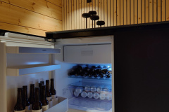 Jääkaappi pakastinlokerolla