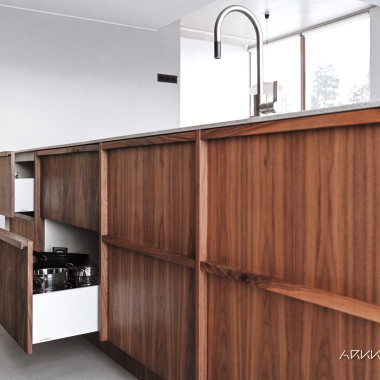 Ruutu design syntyy kuutiovetimillä ja välilevyillä