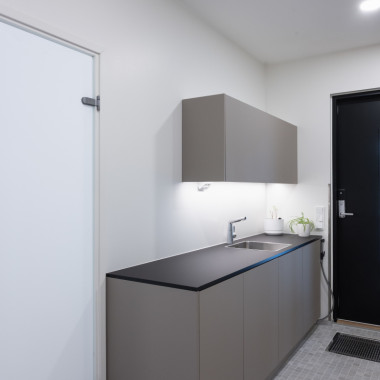 Kompakti kodinhoitohuone