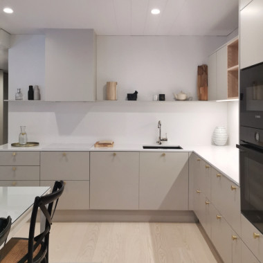 Greige keittiö