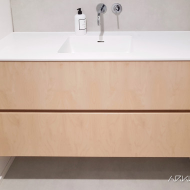 R15 allastaso kahdella laatikolla