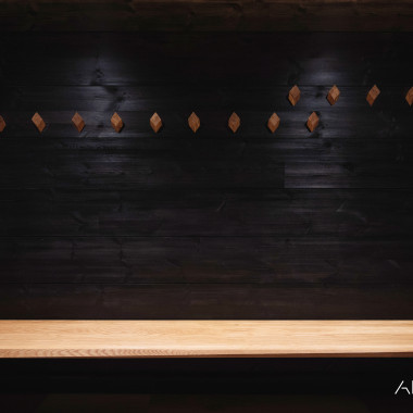 Zalmiak nupit sekä istuintaso tammesta