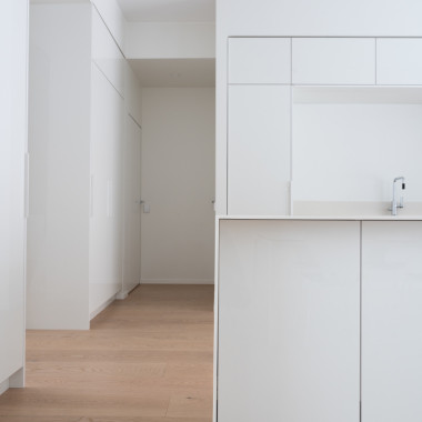 Saumattomat saarekkeen päädyt ja tarkka asennustapa