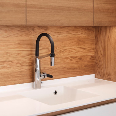 Pelkistetty himacs keittiöallas