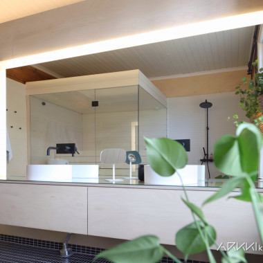 Peilin läpi asennetut seinähanat