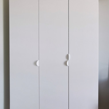 makuuhuoneen seinäkaappi