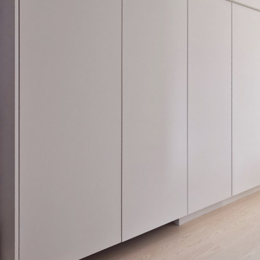 Tässä ilma eteiskaluste keittiön jatkeena