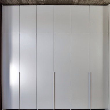 Eteisen kaapisto ilma eteispaketilla