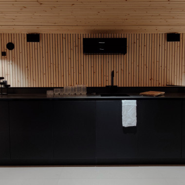 Kakkoskeittiö saunan yhteydessä