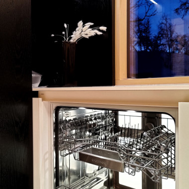 Tistikoneen erinomainen sisävalaistus