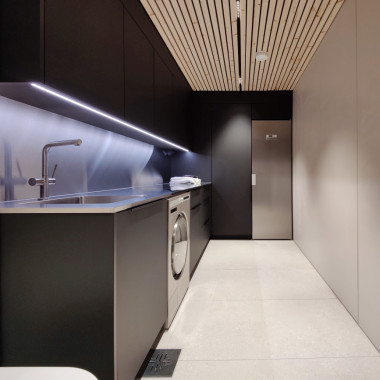 RST-työtaso sekä välitila sopivat erinomaisesti ASKO-kodinkoneiden kanssa yksiin.