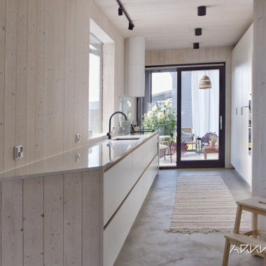 Keittiö clt-talossa